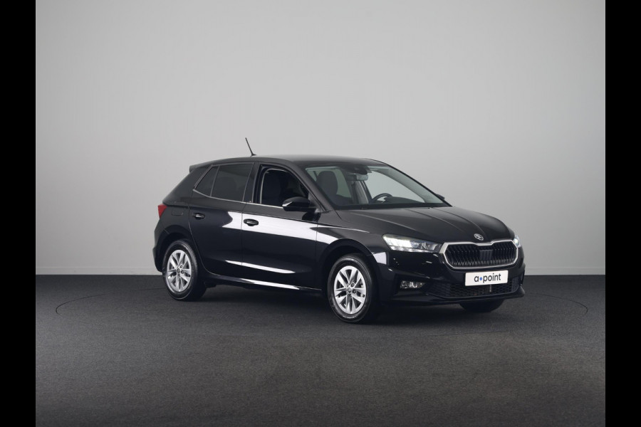 Škoda Fabia Business Edition 1.0 TSI 95PK | Verlengde garantie | Navigatie via App | Parkeersensoren | Achteruitrijcamera | Stoelverwarming |