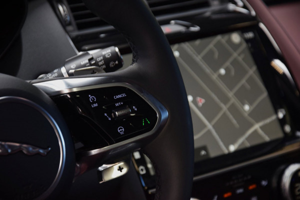 Jaguar E-Pace 1.5 P270e R-Dynamic HSE Navi|Leder|1e Eig|Dealer Onderhouden|Org.NL|Nwp.80.000|ACC|Head Up