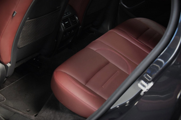 Jaguar E-Pace 1.5 P270e R-Dynamic HSE Navi|Leder|1e Eig|Dealer Onderhouden|Org.NL|Nwp.80.000|ACC|Head Up