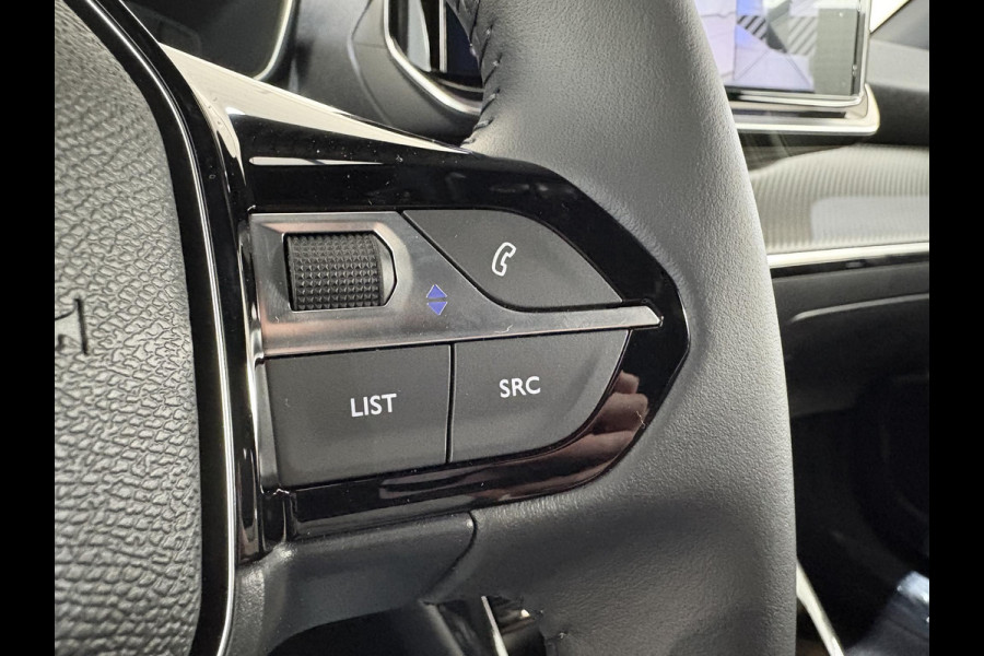 Peugeot 2008 1.2 Hybrid 145 GT .