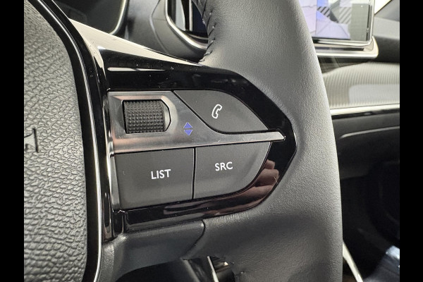 Peugeot 2008 1.2 Hybrid 145 GT .