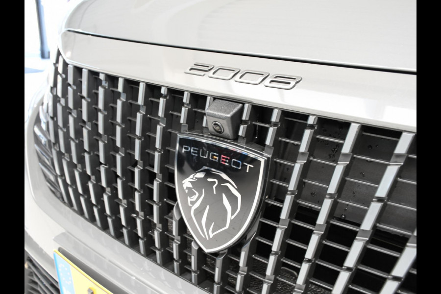 Peugeot 2008 1.2 Hybrid 145 GT .