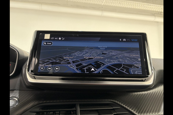 Peugeot 2008 1.2 Hybrid 145 GT .