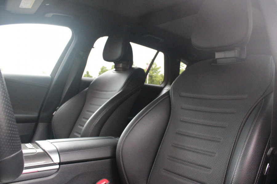 Mercedes-Benz C-Klasse Estate 200 218PK Launch Edition AMG Line | FULL LEDEREN BEKLEDING | PANORAMISCH SCHUIF/KANTELDAK | DIGITAL LIGHT (MATRIX LED) | SFEERVERLICHTING | ELEKTRISCH VERSTELBARE VOORSTOELEN MET GEHEUGEN OP BEIDE STOELEN | STOELVERWARMING | ELEKTRISCHE STUURVERSTELLING MET GEHEUGEN | 19'' MULTISPAAKS LICHTMETALEN VELGEN | VERKEERSLICHTEN WEERGAVE | 360° CAMERA | DRAADLOOS APPLECARPLAY/ANDROID AUTO | DRAADLOZE TELEFOONLADER | WIDE SCREEN SCHERM | NIGHT PAKKET | DODEHOEK DETECTIE | EXTRA GETINTE ACHTERSTE RUITEN | PREMIUM AUDIO | ELEKTRISCH BEDIENBARE ACHTERKLEP | KEYLESS ENTRY |