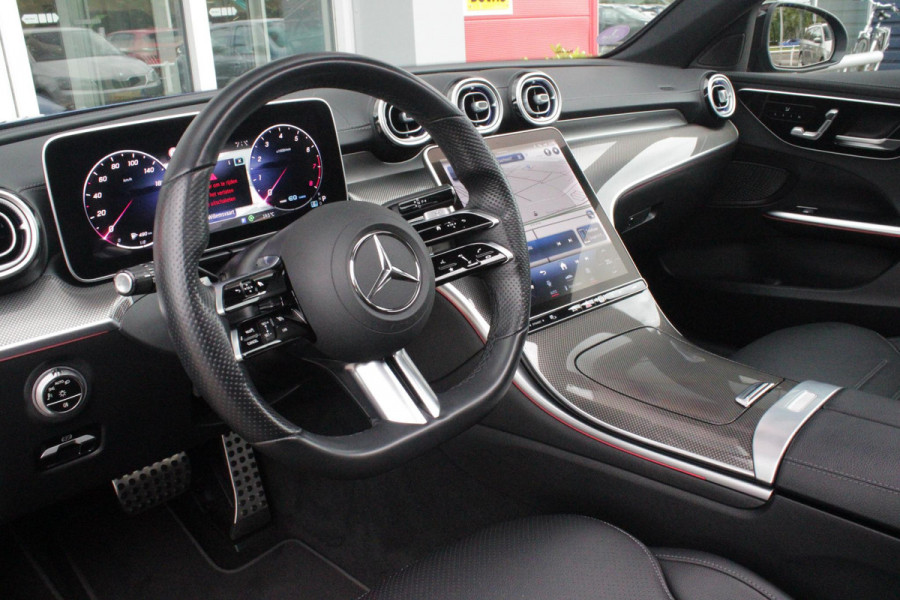 Mercedes-Benz C-Klasse Estate 200 218PK Launch Edition AMG Line | FULL LEDEREN BEKLEDING | PANORAMISCH SCHUIF/KANTELDAK | DIGITAL LIGHT (MATRIX LED) | SFEERVERLICHTING | ELEKTRISCH VERSTELBARE VOORSTOELEN MET GEHEUGEN OP BEIDE STOELEN | STOELVERWARMING | ELEKTRISCHE STUURVERSTELLING MET GEHEUGEN | 19'' MULTISPAAKS LICHTMETALEN VELGEN | VERKEERSLICHTEN WEERGAVE | 360° CAMERA | DRAADLOOS APPLECARPLAY/ANDROID AUTO | DRAADLOZE TELEFOONLADER | WIDE SCREEN SCHERM | NIGHT PAKKET | DODEHOEK DETECTIE | EXTRA GETINTE ACHTERSTE RUITEN | PREMIUM AUDIO | ELEKTRISCH BEDIENBARE ACHTERKLEP | KEYLESS ENTRY |