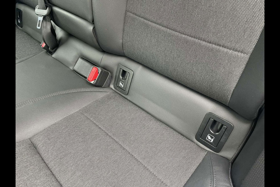 Toyota Corolla Touring Sports 1.8 Hybrid TeamNL / trekhaak / camera