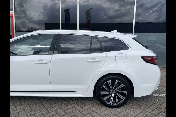 Toyota Corolla Touring Sports 1.8 Hybrid TeamNL / trekhaak / camera