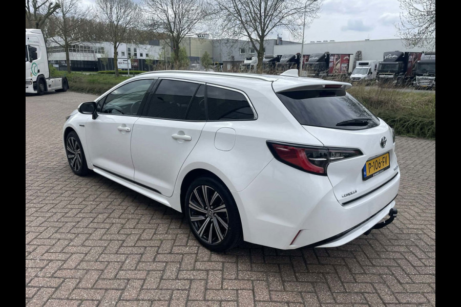 Toyota Corolla Touring Sports 1.8 Hybrid TeamNL / trekhaak / camera