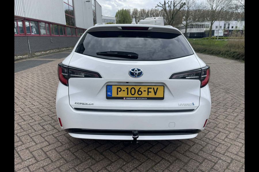 Toyota Corolla Touring Sports 1.8 Hybrid TeamNL / trekhaak / camera