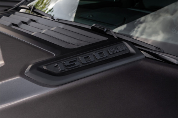Dodge Ram 1500 5.7 V8 4x4 Crew Cab Laramie Pano - Harman Kardon - Trekhaak