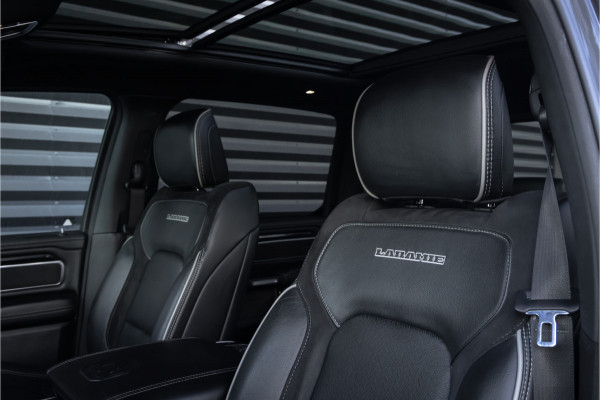 Dodge Ram 1500 5.7 V8 4x4 Crew Cab Laramie Pano - Harman Kardon - Trekhaak
