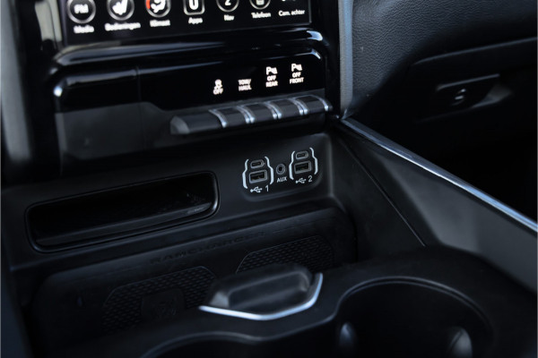 Dodge Ram 1500 5.7 V8 4x4 Crew Cab Laramie Pano - Harman Kardon - Trekhaak