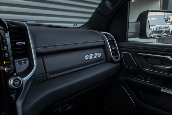 Dodge Ram 1500 5.7 V8 4x4 Crew Cab Laramie Pano - Harman Kardon - Trekhaak
