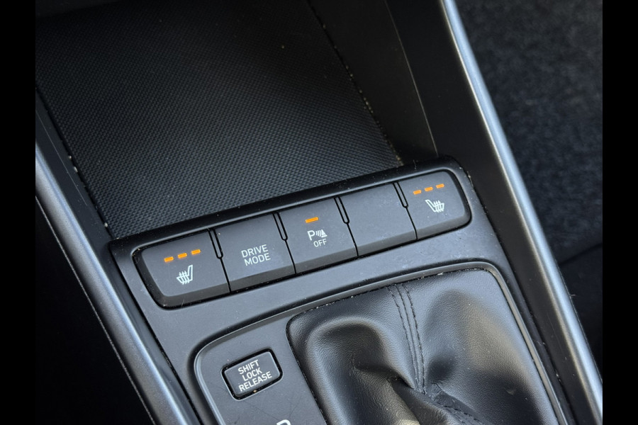 Hyundai i20 1.0 T-GDI Comfort RIJKLAAR!| Carplay/Android, Camera, Stoel+Stuurverw., 15'' LMV, Lane Assist, Dodehoek | Dealeroh. |