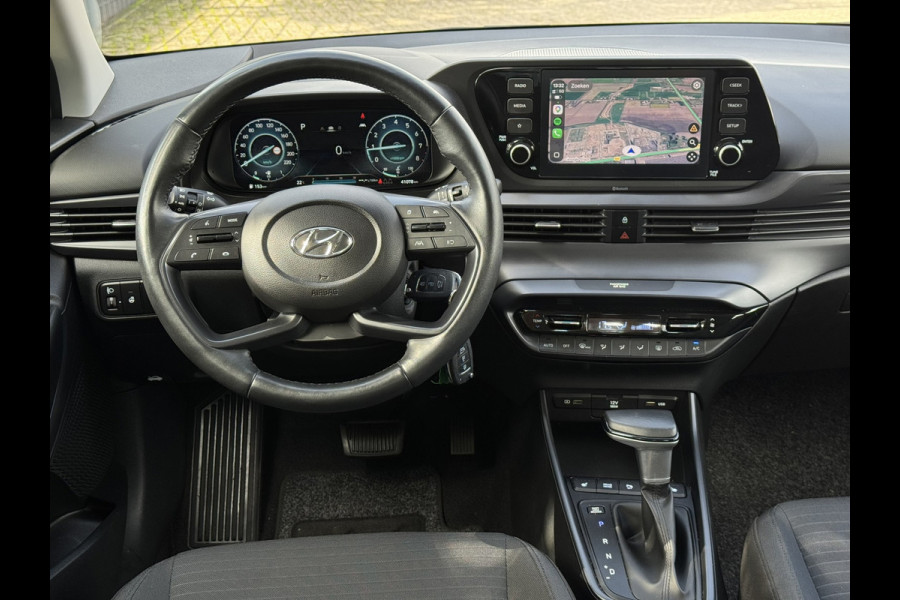 Hyundai i20 1.0 T-GDI Comfort RIJKLAAR!| Carplay/Android, Camera, Stoel+Stuurverw., 15'' LMV, Lane Assist, Dodehoek | Dealeroh. |