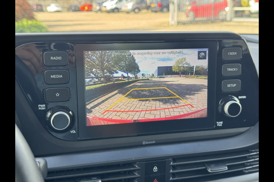 Hyundai i20 1.0 T-GDI Comfort RIJKLAAR!| Carplay/Android, Camera, Stoel+Stuurverw., 15'' LMV, Lane Assist, Dodehoek | Dealeroh. |