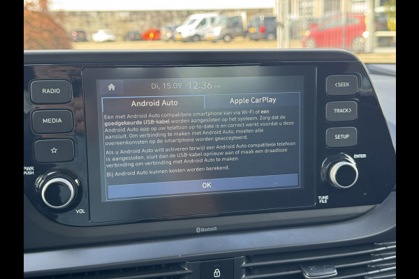 Hyundai i20 1.0 T-GDI Comfort RIJKLAAR!| Carplay/Android, Camera, Stoel+Stuurverw., 15'' LMV, Lane Assist, Dodehoek | Dealeroh. |