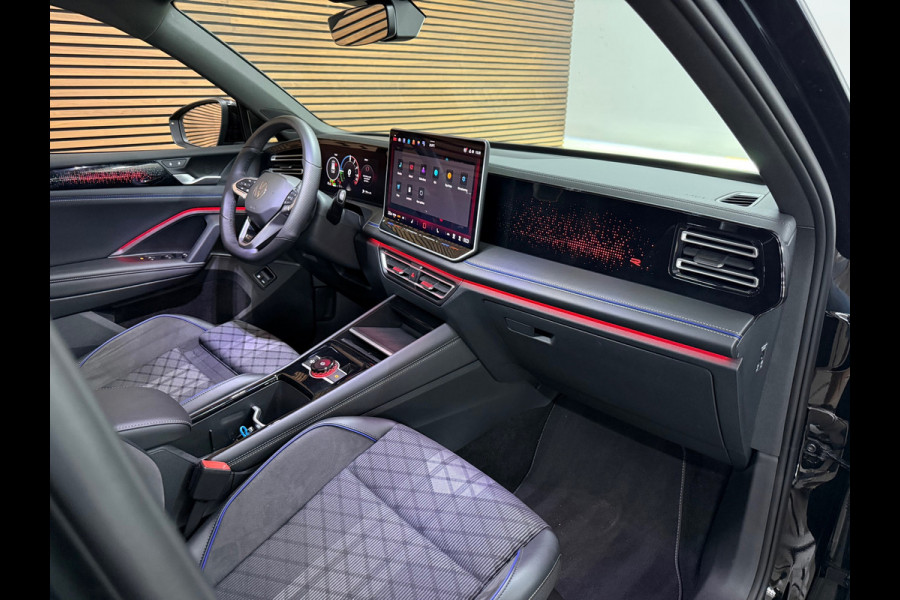 Volkswagen Tiguan 1.5 eHybrid R-Line Black Edition | garantie tot 2030| 272PK | PANO | Full Matrix-LED | Discover PRO MAX|Trekhaak