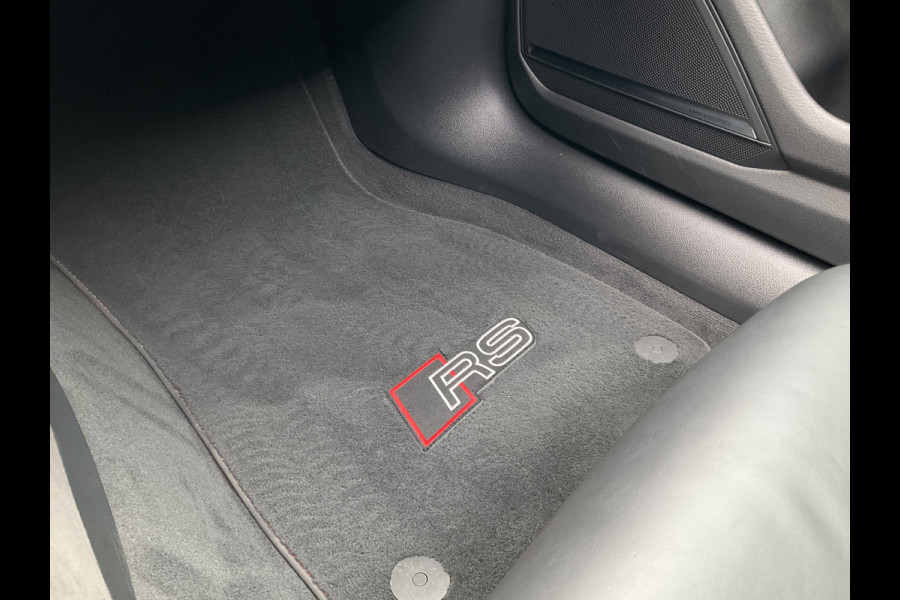 Audi RS6 4.0 TFSI 600PK Ceramic HUD Carbon Nardo 4WS Pano.dak Softclose B&O 360° Dealer-Serviced!