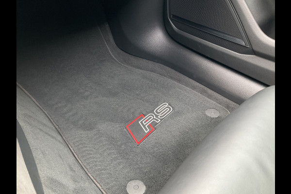 Audi RS6 4.0 TFSI 600PK Ceramic HUD Carbon Nardo 4WS Pano.dak Softclose B&O 360° Dealer-Serviced!