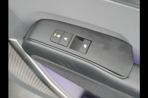 Kia EV9 Launch Edition GT-Line AWD 100 kWh - Navigatiesysteem 12,3 inch scherm - Batterijverwarming - Digitale Key - Head-up display - Bi-directioneel laden & Slimladen (V2G/V2H) - Fabrieksgarantie tot 10-2030