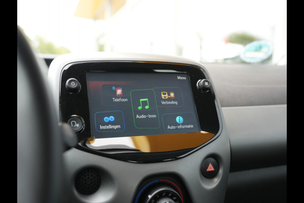 Toyota Aygo 1.0 VVT-i x-play | Automaat | Airco | Apple Carplay |