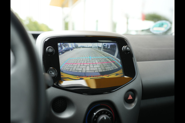 Toyota Aygo 1.0 VVT-i x-play | Automaat | Airco | Apple Carplay |