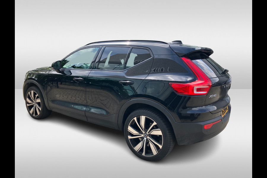 Volvo XC40 Recharge Core / Trekhaak / Camera / CarPlay / Sfeerverlichting / 20'' / Stoel+Stuurverwarming / DAB / Cruise Control