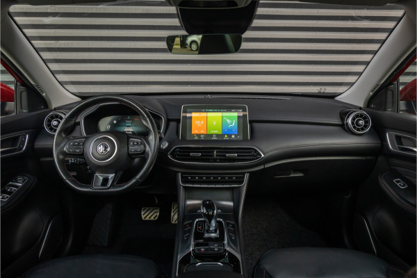MG EHS 1.5 TGDI Luxury Pano- Carplay - Trekhaak