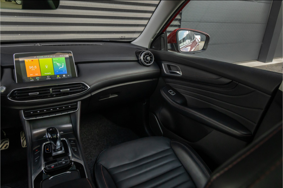 MG EHS 1.5 TGDI Luxury Pano- Carplay - Trekhaak