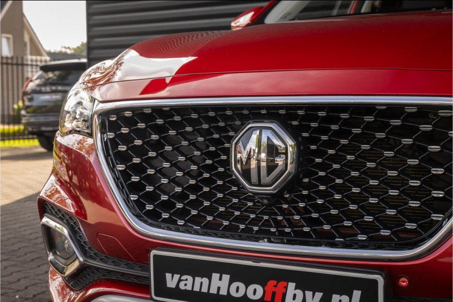 MG EHS 1.5 TGDI Luxury Pano- Carplay - Trekhaak