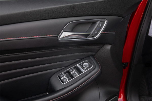 MG EHS 1.5 TGDI Luxury Pano- Carplay - Trekhaak