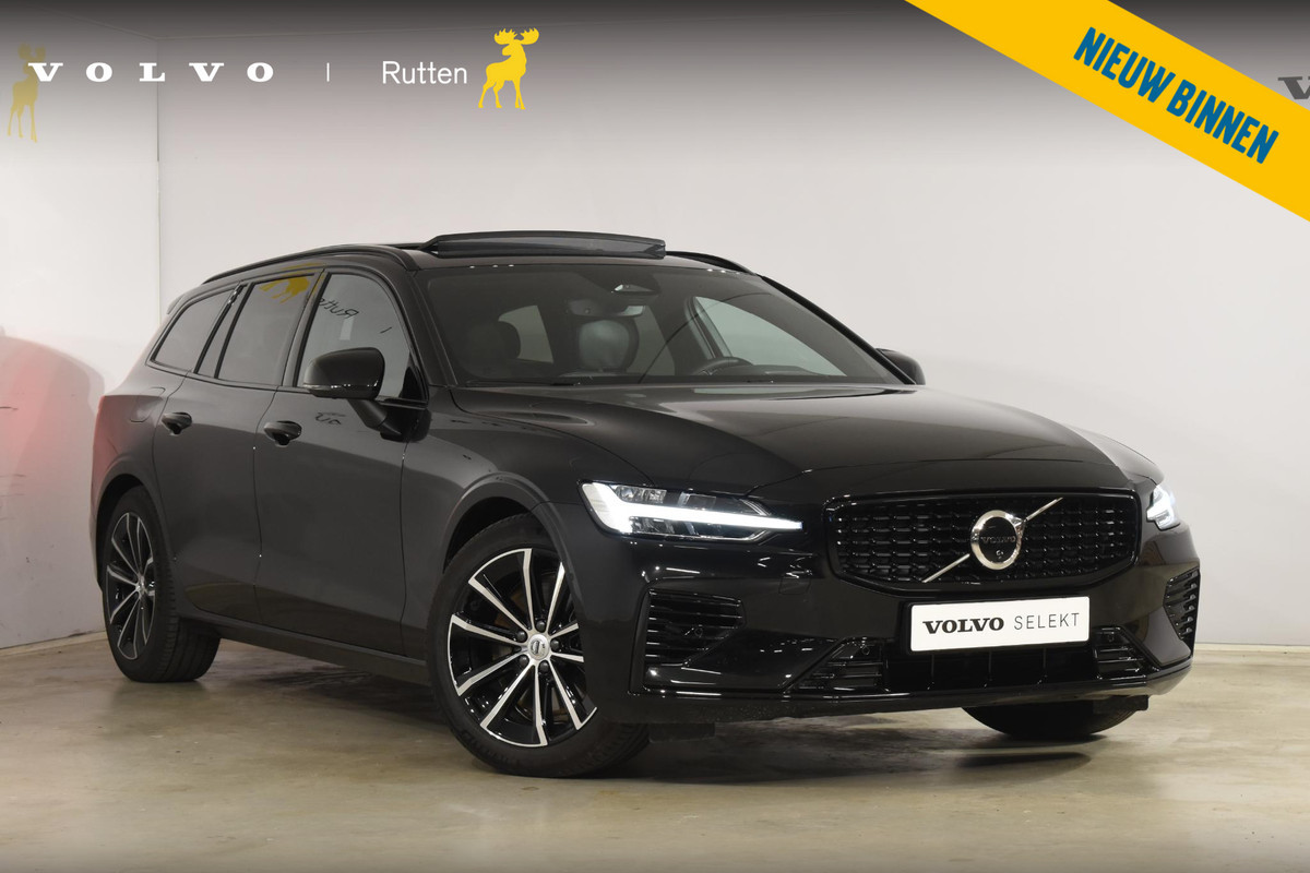Volvo V60 T8 455PK Plug-in hybrid AWD Plus Dark / 360 Camera / Harman Kardon / Head-up display / Panorama schuifdak / Stoel- en stuurverwarming / Trekhaak / Elektrische stoelen met geheugen