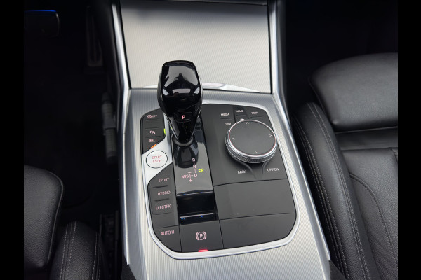BMW 3-serie 320e Business Edition Plus (INCL-BTW) Aut. *LEATHER | PANO | FULL-LED | HEATED-SPORTSEATS | NAVI-FULLMAP | KEYLESS | PRIVACY-GLASS | ECC | PDC | CRUISE | 19''ALU*