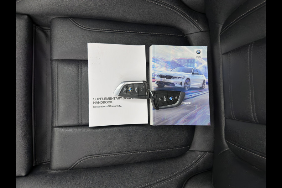 BMW 3-serie 320e Business Edition Plus (INCL-BTW) Aut. *LEATHER | PANO | FULL-LED | HEATED-SPORTSEATS | NAVI-FULLMAP | KEYLESS | PRIVACY-GLASS | ECC | PDC | CRUISE | 19''ALU*