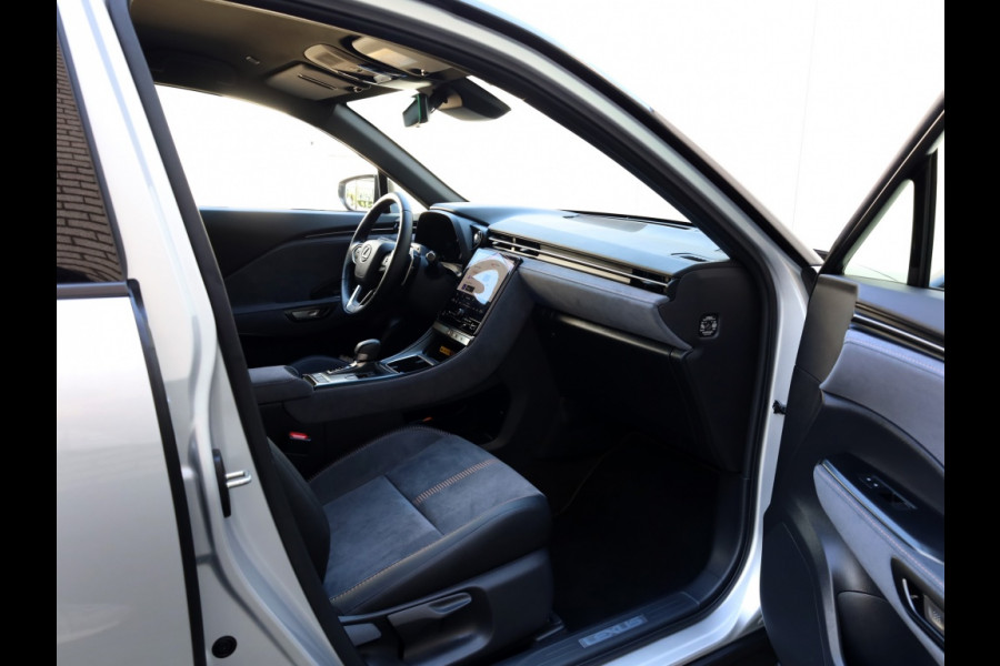 Lexus LBX 1.5 Cool 2WD | Tech Pack | NL-Auto | Trekhaak |