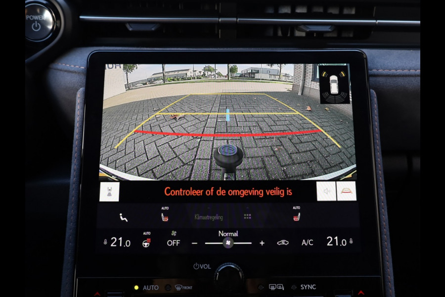 Lexus LBX 1.5 Cool 2WD | Tech Pack | NL-Auto | Trekhaak |