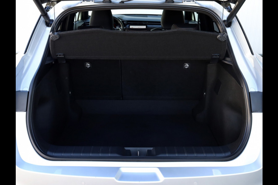 Lexus LBX 1.5 Cool 2WD | Tech Pack | NL-Auto | Trekhaak |
