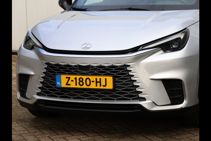 Lexus LBX 1.5 Cool 2WD | Tech Pack | NL-Auto | Trekhaak |