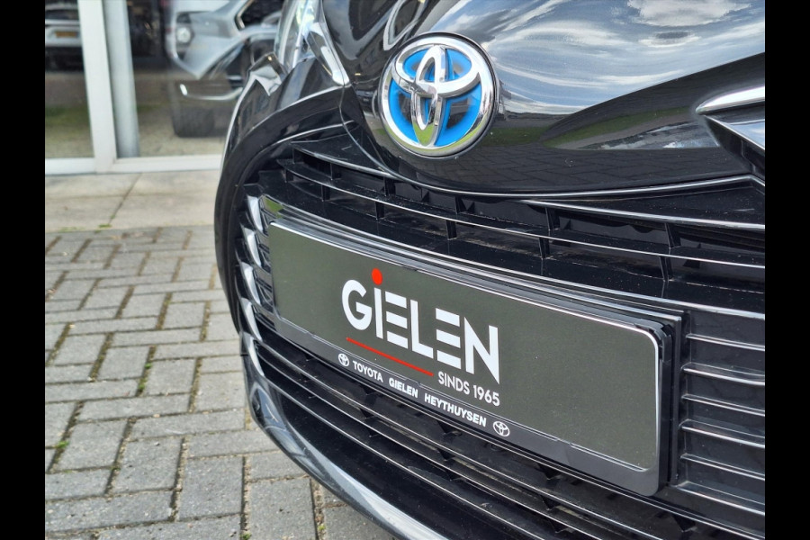 Toyota Yaris 1.5 Hybrid Design | Navigatie, Cruise control, Lichtmetalen velgen, Parkeercamera, Safety sense, Climate control