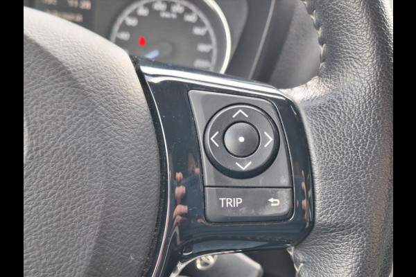 Toyota Yaris 1.5 Hybrid Design | Navigatie, Cruise control, Lichtmetalen velgen, Parkeercamera, Safety sense, Climate control