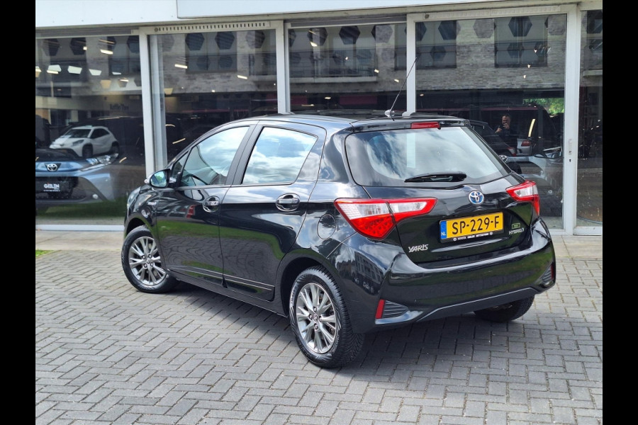 Toyota Yaris 1.5 Hybrid Design | Navigatie, Cruise control, Lichtmetalen velgen, Parkeercamera, Safety sense, Climate control