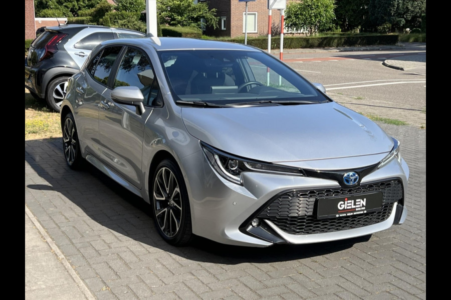 Toyota Corolla 1.8 Hybrid Style | Dodehoekherkenning, Parkeersensoren, Stoel + Stuurverwarming, Keyless, 18 inch