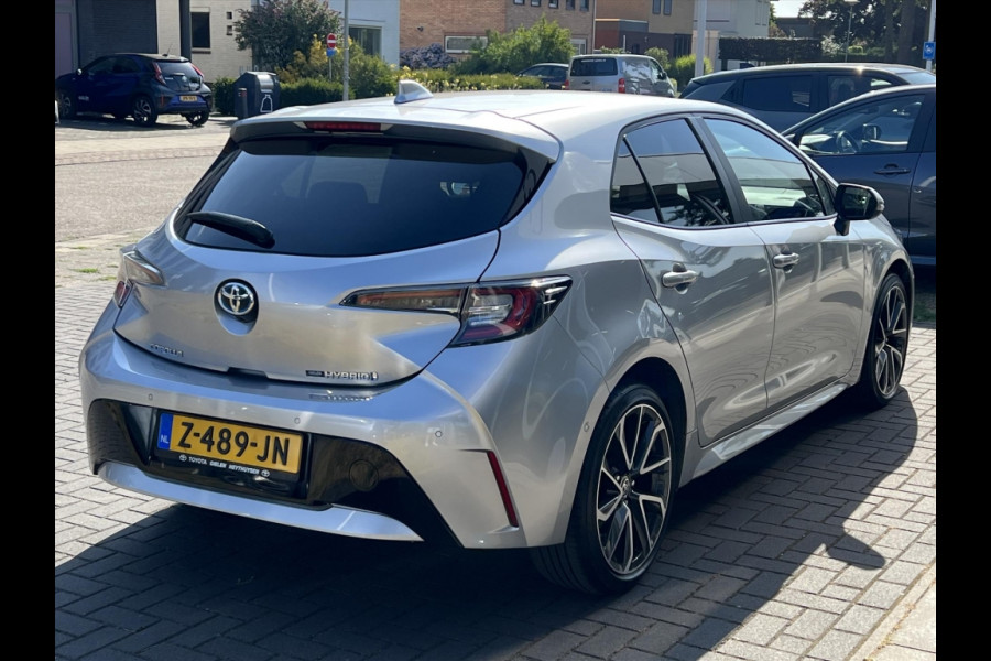 Toyota Corolla 1.8 Hybrid Style | Dodehoekherkenning, Parkeersensoren, Stoel + Stuurverwarming, Keyless, 18 inch