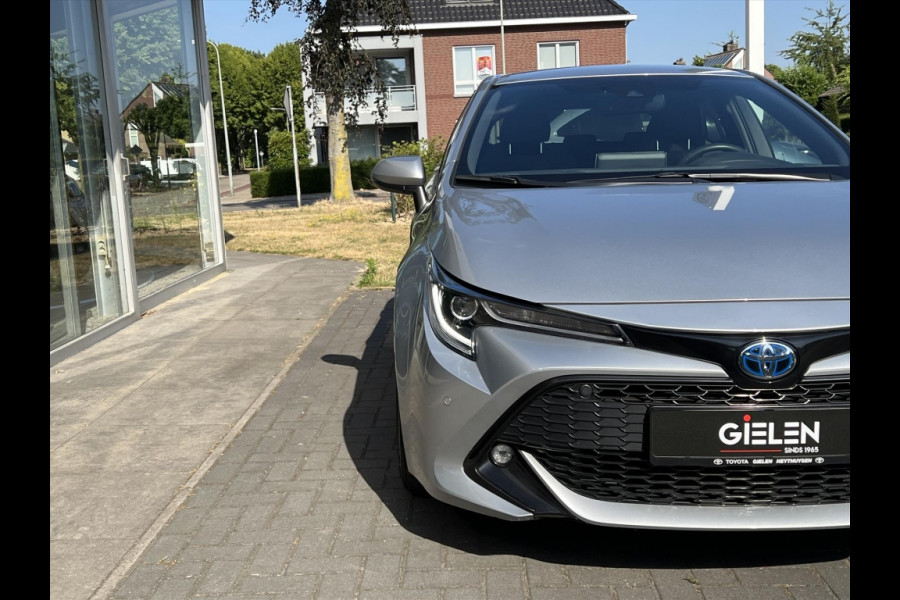 Toyota Corolla 1.8 Hybrid Style | Dodehoekherkenning, Parkeersensoren, Stoel + Stuurverwarming, Keyless, 18 inch