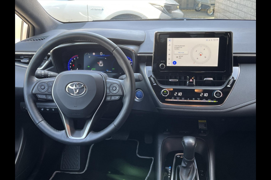 Toyota Corolla 1.8 Hybrid Style | Dodehoekherkenning, Parkeersensoren, Stoel + Stuurverwarming, Keyless, 18 inch