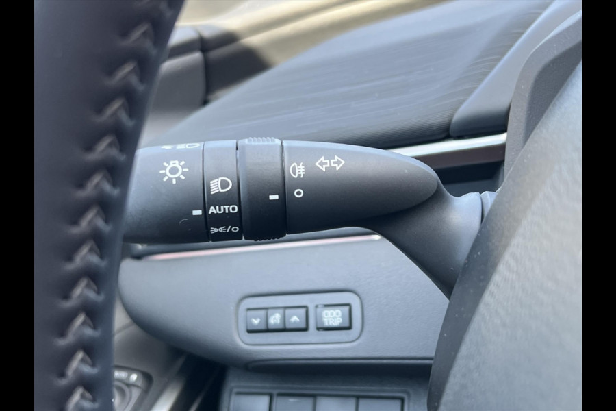 Toyota C-HR+ 77 kWh First Edition | 20 inch velgen, Elektrische achterklep, Dodehoekherkenning, Parkeersensoren