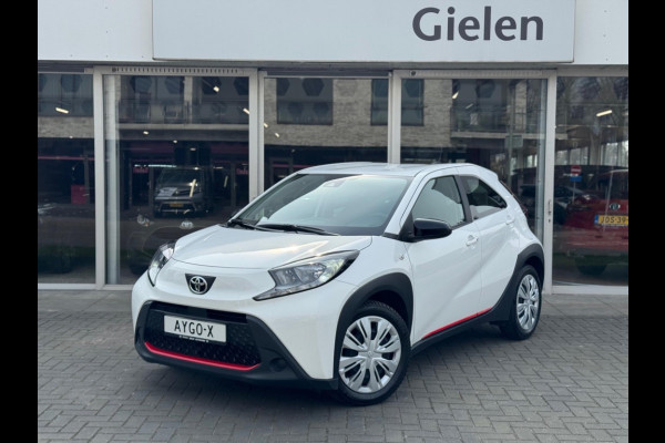 Toyota Aygo X 1.0 VVT-i MT Play Plus | Keyless, Startknop, Stoelverwarming, Climate control, Apple CarPlay/Android Auto