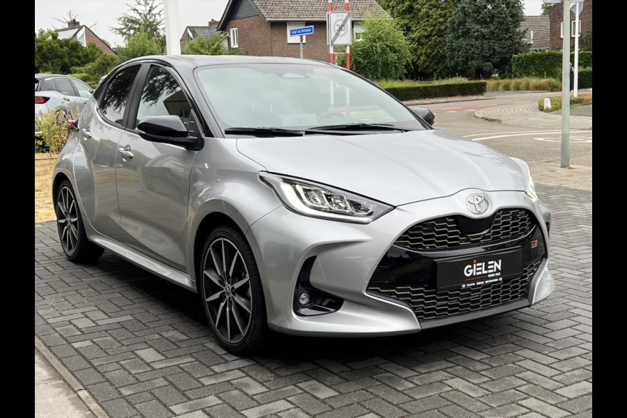 Toyota Yaris 1.5 Hybrid 130 GR Sport | Eerste eigenaar, Keyless entry, 18 inch, Groot scherm, LED, Climate control, CarPlay/Android Auto