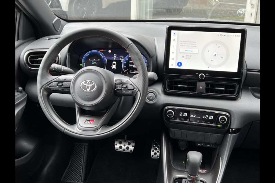 Toyota Yaris 1.5 Hybrid 130 GR Sport | Eerste eigenaar, Keyless entry, 18 inch, Groot scherm, LED, Climate control, CarPlay/Android Auto